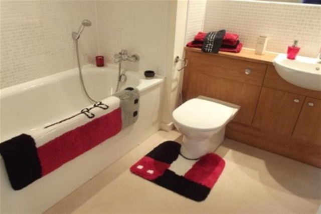  Image of 2 Bedroom Flat to rent at Bearsden East Dunbartonshire East Dunbartonshire, G61 1RX
