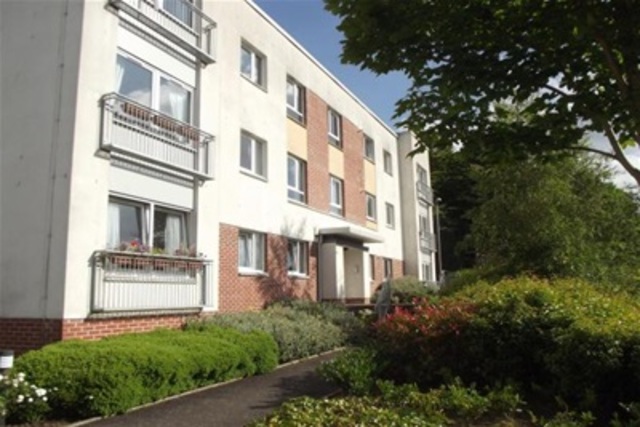  Image of 2 Bedroom Flat to rent at Bearsden East Dunbartonshire East Dunbartonshire, G61 1RX