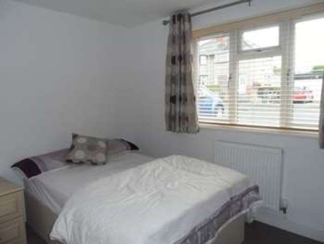  Image of 1 Bedroom Flat to rent at Chester Road Gresford Wrexham, LL12 8NT