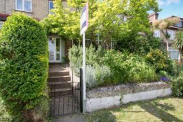  Image of 3 Bedroom Terraced for sale at Upper Sydenham  Upper Sydenham, SE26 4BW
