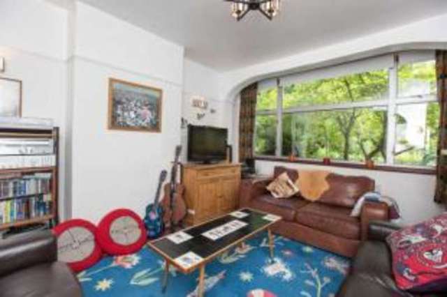  Image of 3 Bedroom Terraced for sale at Upper Sydenham  Upper Sydenham, SE26 4BW