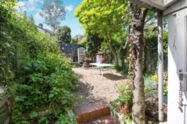  Image of 3 Bedroom Terraced for sale at Upper Sydenham  Upper Sydenham, SE26 4BW