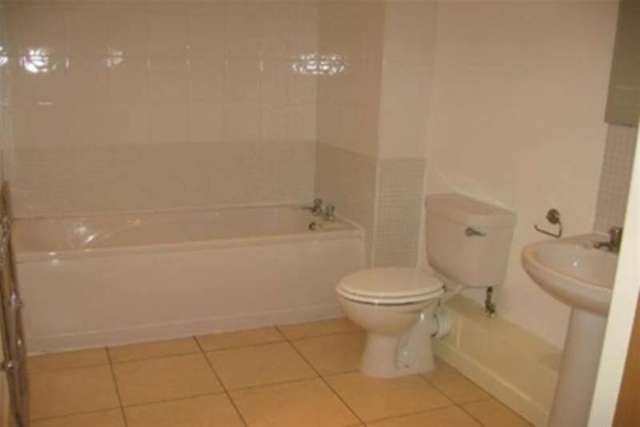  Image of 2 Bedroom Flat to rent at Sheffield, S3 8GF