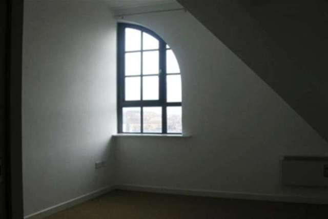  Image of 2 Bedroom Flat to rent at Sheffield, S3 8GF