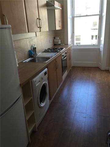  Image of 3 Bedroom Flat to rent at South Side Edinburgh Edinburgh, EH8 9JQ