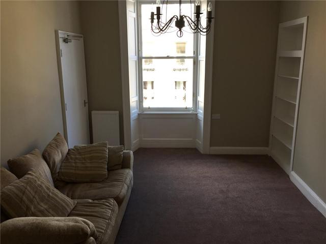  Image of 3 Bedroom Flat to rent at South Side Edinburgh Edinburgh, EH8 9JQ