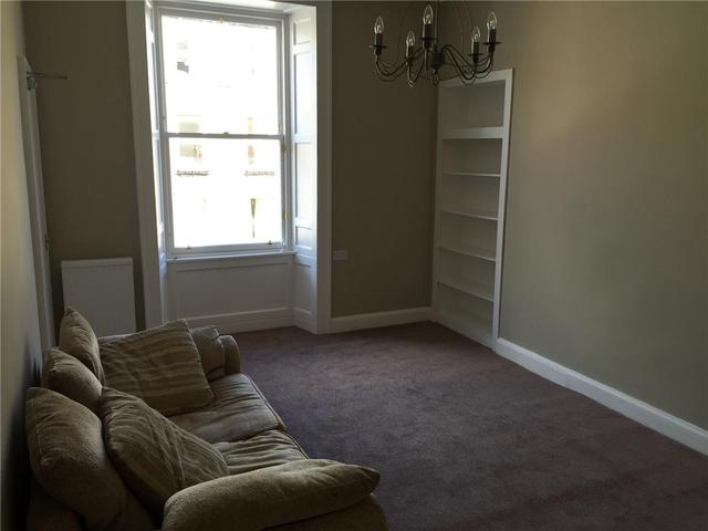  Image of 3 Bedroom Flat to rent at South Side Edinburgh Edinburgh, EH8 9JQ