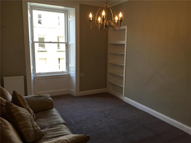  Image of 3 Bedroom Flat to rent at South Side Edinburgh Edinburgh, EH8 9JQ