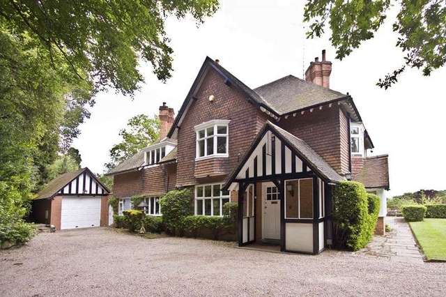  Image of 6 Bedroom Property for sale at Coopers Hill  Birmingham, B48 7BX