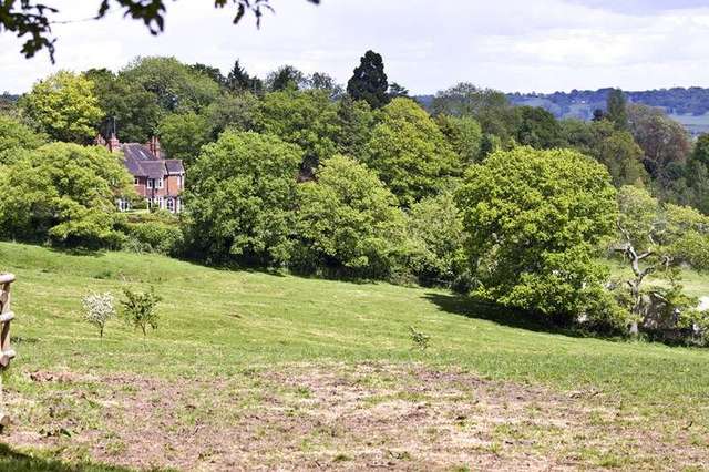  Image of 6 Bedroom Property for sale at Coopers Hill  Birmingham, B48 7BX