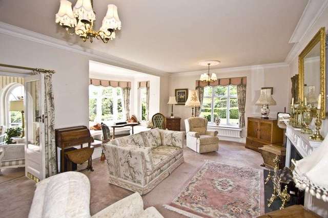  Image of 6 Bedroom Property for sale at Coopers Hill  Birmingham, B48 7BX