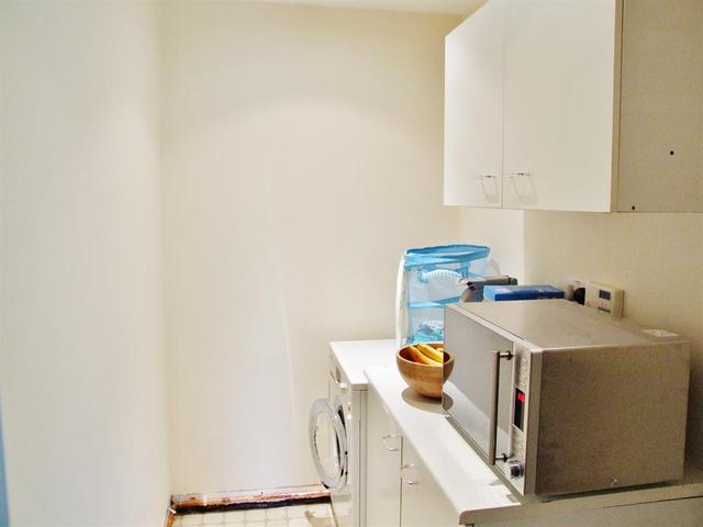  Image of 2 Bedroom End of Terrace to rent at Carshalton Surrey The Wrythe, SM5 2BS