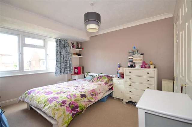  Image of 3 Bedroom Semi-Detached for sale at Frindsbury Rochester Rochester, ME2 4PT