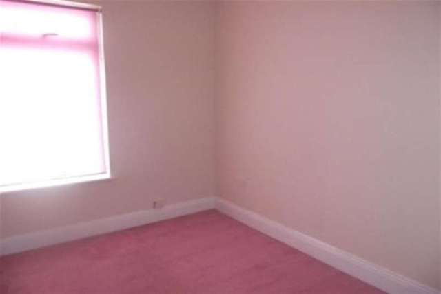  Image of 3 Bedroom Terraced to rent at Darlington, DL1 4ED