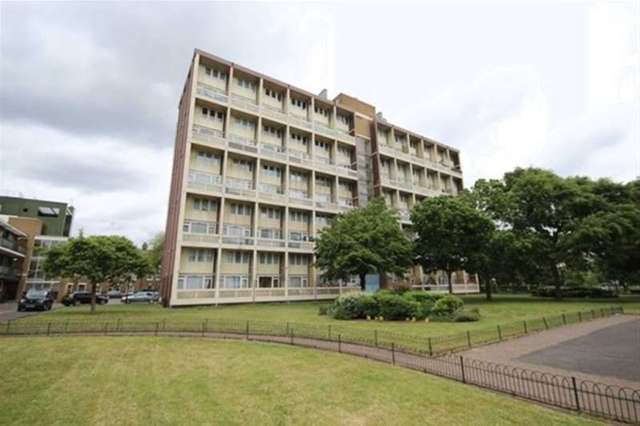 Image of 2 Bedroom Flat for sale at London, E2 6HL