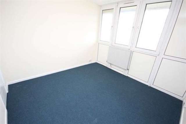  Image of 2 Bedroom Flat for sale at London, E2 6HL