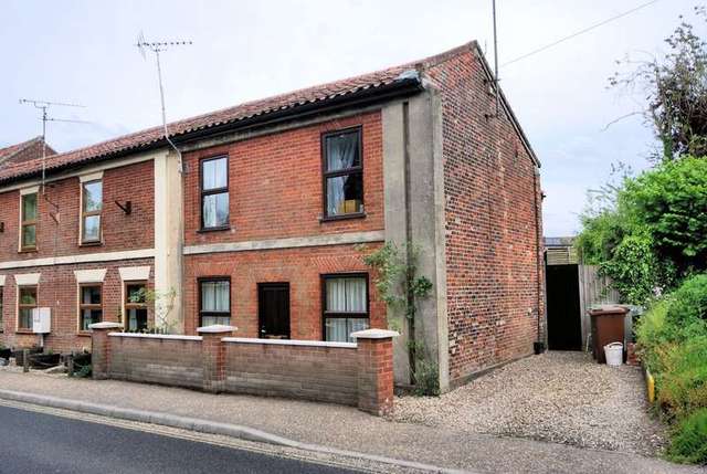  Image of 3 Bedroom Semi-Detached for sale at North Elmham Dereham Norfolk, NR20 5JQ