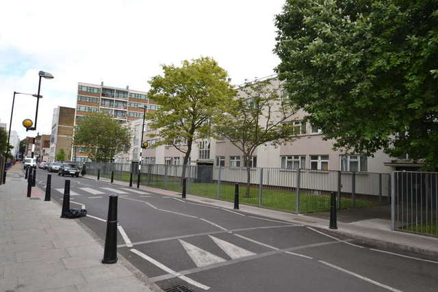  Image of 4 Bedroom Flat to rent at Christian St, Aldgate East  Aldgate, E1 1RT