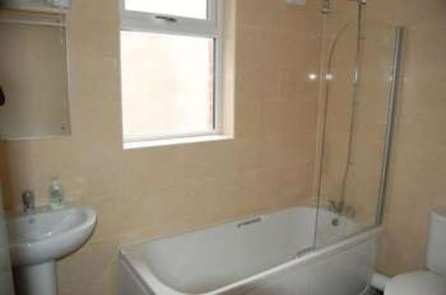  Image of 3 Bedroom Terraced to rent at Eaves Lane  Chorley, PR6 0DR