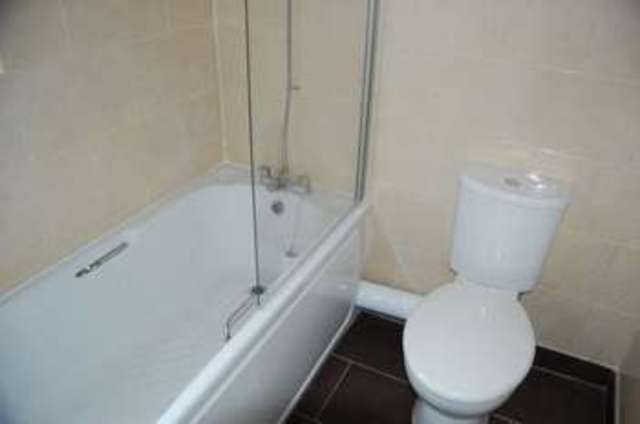  Image of 3 Bedroom Terraced to rent at Eaves Lane  Chorley, PR6 0DR
