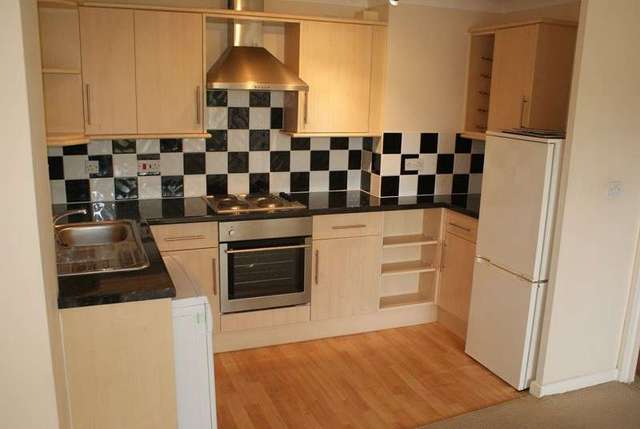  Image of 1 Bedroom Flat to rent at Ednall Lane  Bromsgrove, B60 2DB
