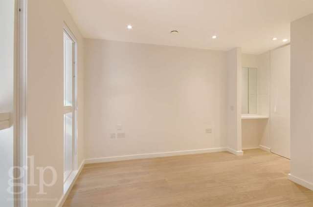  Image of 1 Bedroom Apartment to rent at Fouberts Place  London, W1F 7PH