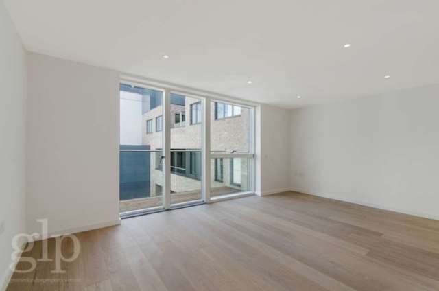  Image of 1 Bedroom Apartment to rent at Fouberts Place Soho London, W1F 7PH