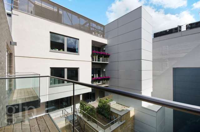  Image of 1 Bedroom Apartment to rent at Fouberts Place Soho London, W1F 7PH