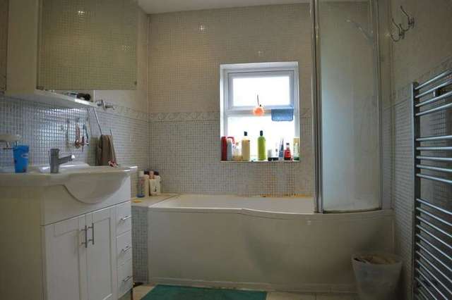  Image of 5 Bedroom Detached to rent at Gillespie Road  London, N5 1LP
