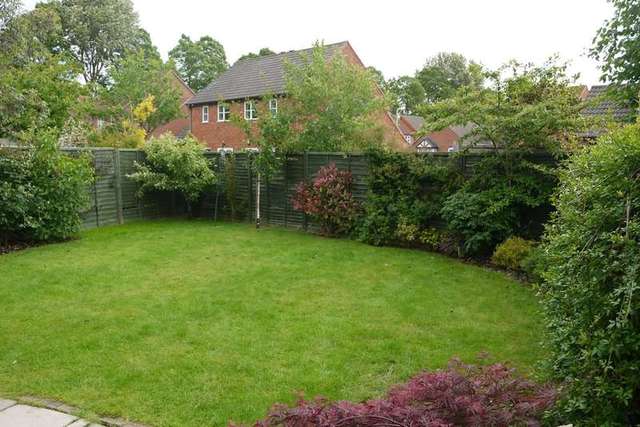  Image of 5 Bedroom Detached for sale at Whitnash Leamington Spa Warwickshire, CV31 2TW