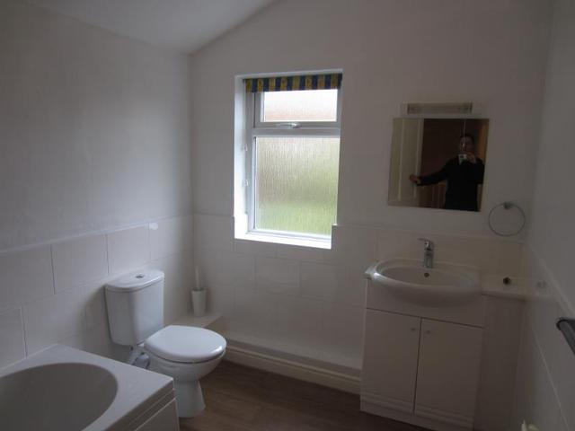  Image of 2 Bedroom Detached to rent at Birmingham, B17 9HA