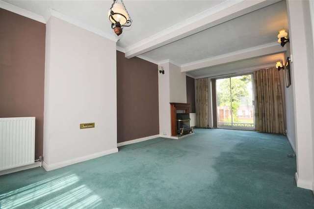  Image of 3 Bedroom Terraced to rent at Morden, SM4 6SG
