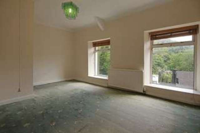  Image of 3 Bedroom Terraced for sale at Gwyddon Road Abercarn Newport, NP11 5GX