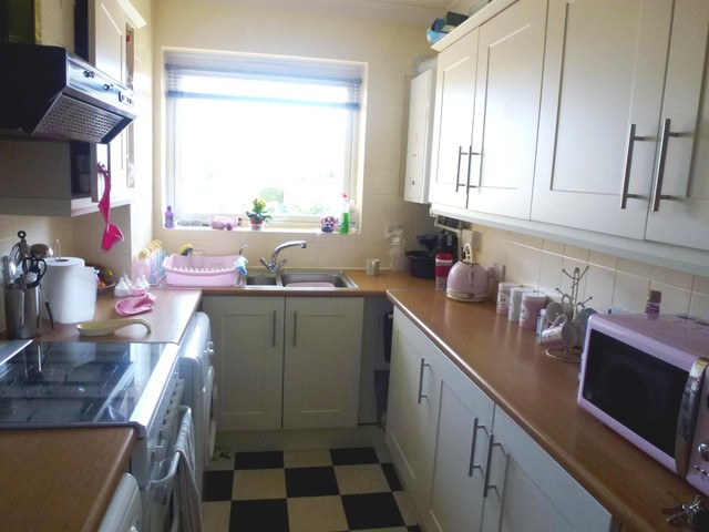  Image of 2 Bedroom Flat to rent at Bexhill-On-Sea, TN39 3LX