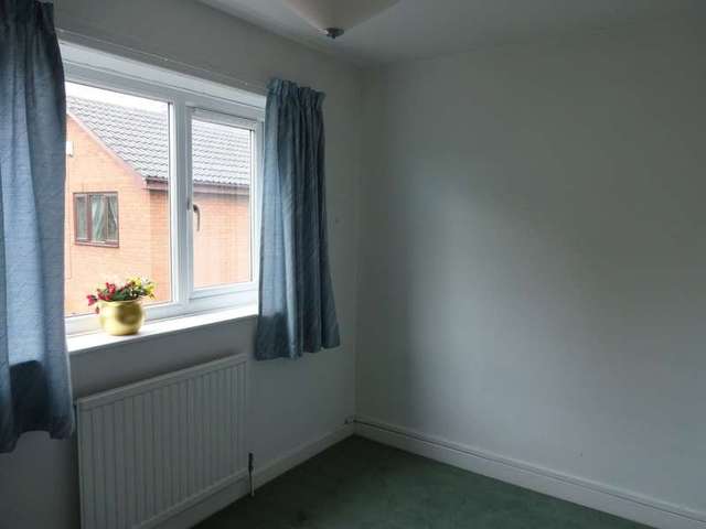  Image of 3 Bedroom Detached to rent at Rawmarsh Rotherham South Yorkshire, S62 5QQ