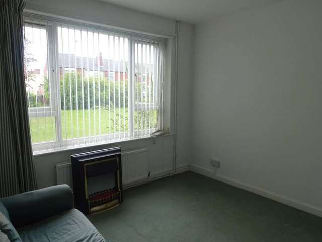  Image of 3 Bedroom Detached to rent at Rawmarsh Rotherham South Yorkshire, S62 5QQ