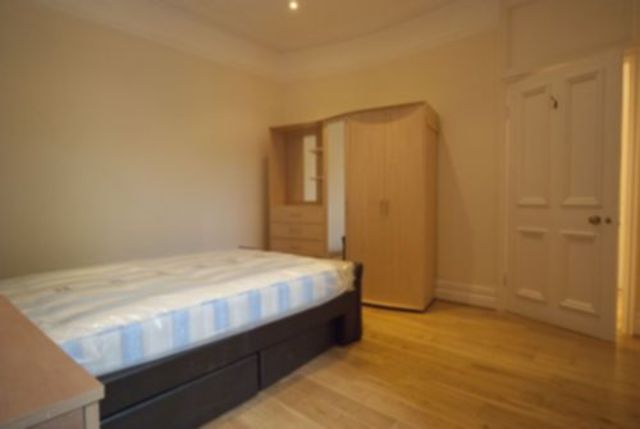  Image of 5 Bedroom House Share to rent at Maida Vale W9 London, W9 1NQ