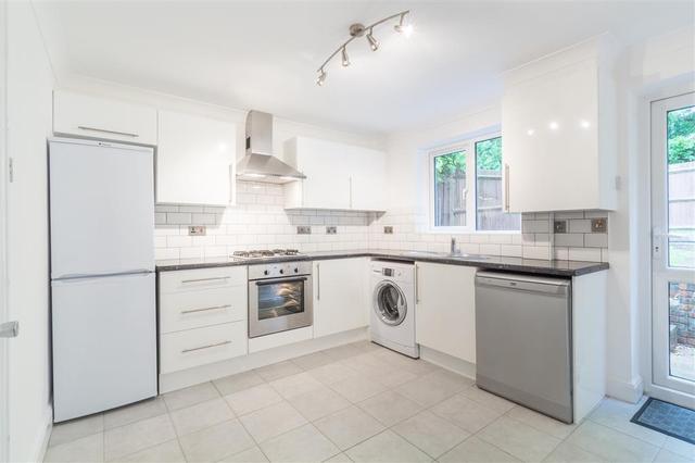  Image of 2 Bedroom Terraced to rent at Millers Rise  ST. ALBANS, AL1 1QW