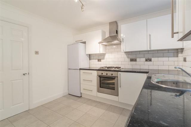  Image of 2 Bedroom Terraced to rent at Millers Rise  ST. ALBANS, AL1 1QW