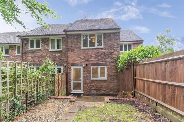  Image of 2 Bedroom Terraced to rent at Millers Rise  ST. ALBANS, AL1 1QW