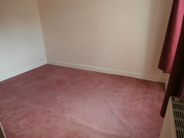  Image of 2 Bedroom Flat to rent at Linlithgow West Lothian West Lothian, EH49 7EW
