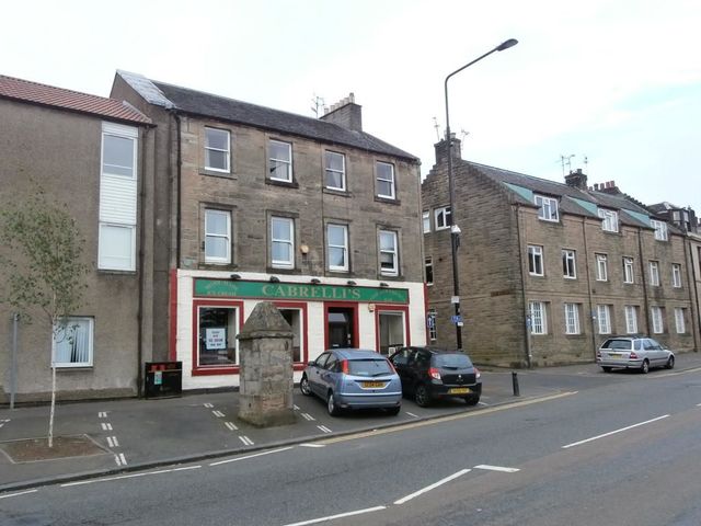  Image of 2 Bedroom Flat to rent at Linlithgow West Lothian West Lothian, EH49 7EW