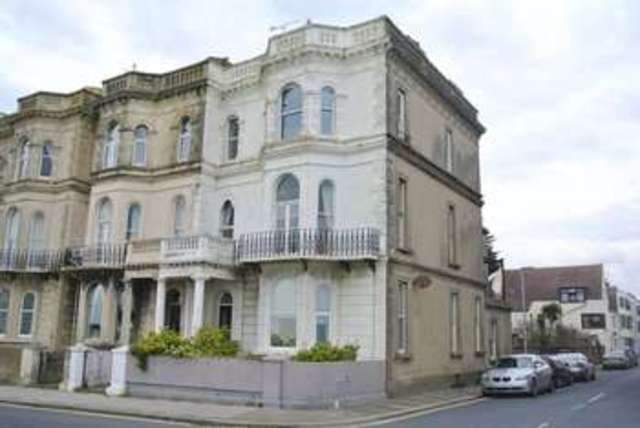  Image of 1 Bedroom Flat to rent at 104 Marine Parade  Worthing, BN11 3QG