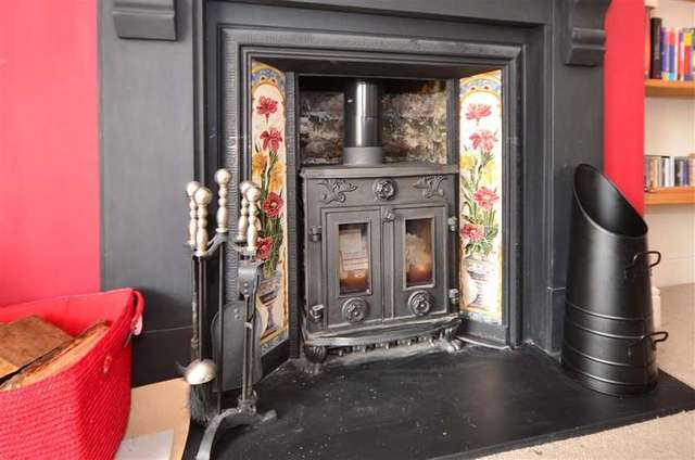  Image of 4 Bedroom Semi-Detached for sale at Dover Kent Dover, CT16 1ER