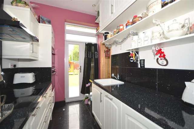  Image of 4 Bedroom Semi-Detached for sale at Dover Kent Dover, CT16 1ER