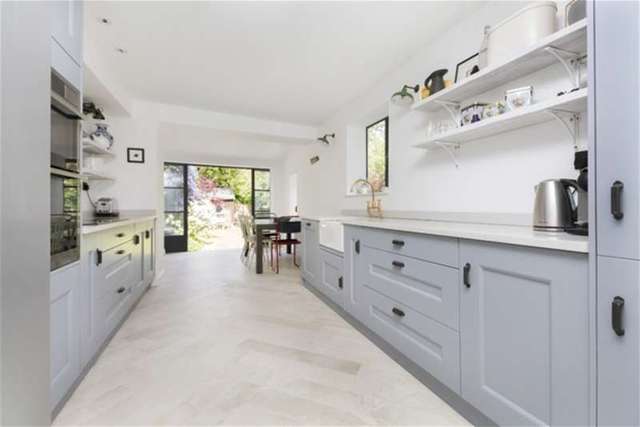  Image of 5 Bedroom Semi-Detached for sale at Dulwich, SE21 8EH