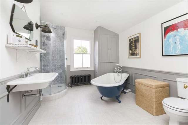  Image of 5 Bedroom Semi-Detached for sale at Dulwich, SE21 8EH