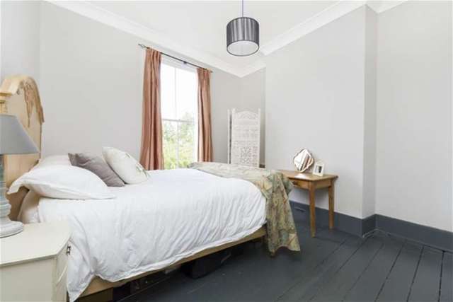  Image of 5 Bedroom Semi-Detached for sale at Dulwich, SE21 8EH