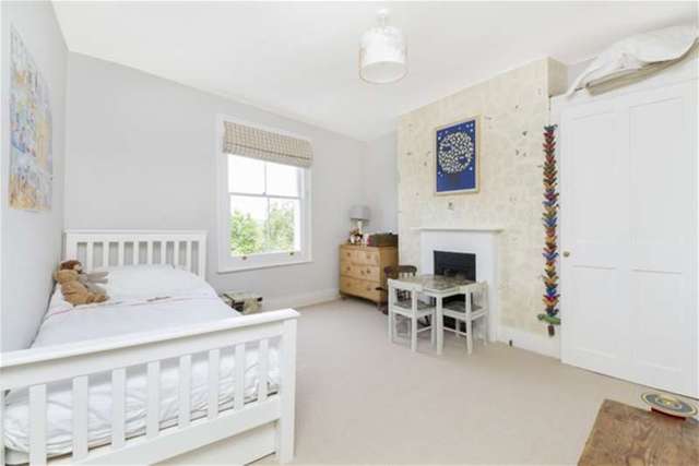  Image of 5 Bedroom Semi-Detached for sale at Dulwich, SE21 8EH