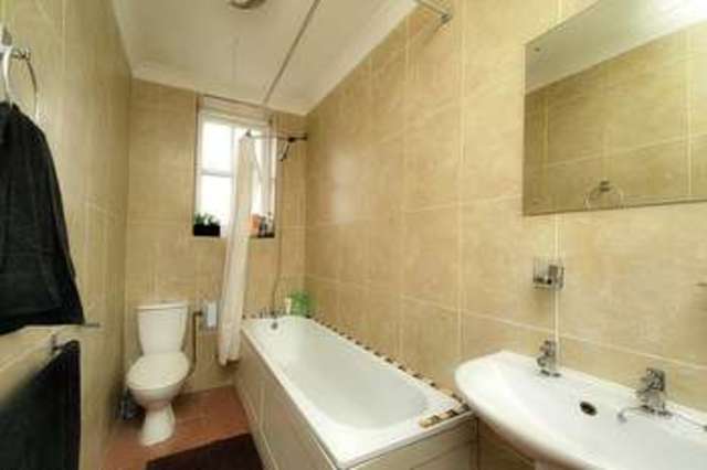  Image of 2 Bedroom Flat for sale at Park Road  Bognor Regis, PO21 2PX